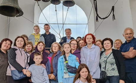 Відбулася екскурсія на дзвіницю ніжинської Покровської церкви. Молилися за Перемогу і Мир