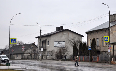 У Чорткові під колесами авто опинився студент (оновлено)