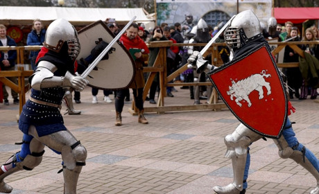 У Звягелі запрошують дітей та підлітків у гурток Середньовічного бою: стань справжнім лицарем
