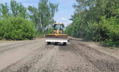 Розпочався ремонт дороги Білиця - Антонівка - Івот - Погребки