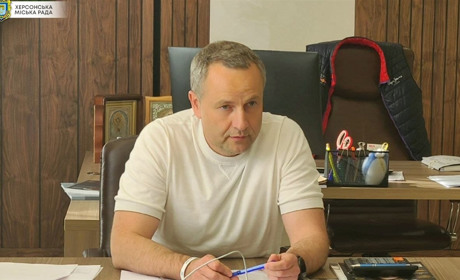 Харчування у школах Херсона — частина 2: Ігор Колихаєв зібрав за столом перемовин усі сторони
