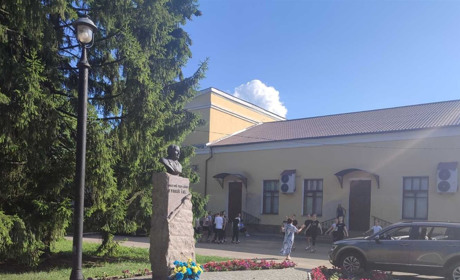 В Україні діють графіки цілодобового обмеження електроенергії: як вимикатимуть світло в Краснограді