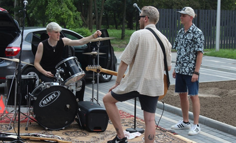 Музыканты снимали клип на улицах Мелитополя