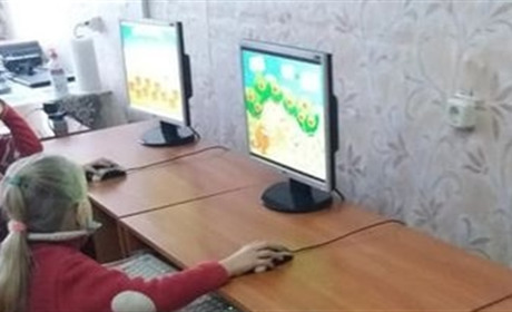 Як ліцеїсти на уроках математики та інформатики змагаються в командах та вчаться через гру