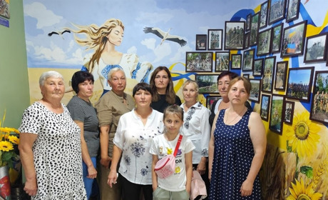 Як зберегти пам’ять про Героїв: родини загиблих із Дмитрівки переймають досвід Знам’янки Другої