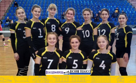 Волейбольна команда "Поличанка" здобула перемогу на І етапі "Фіналу чотирьох" у Сарнах