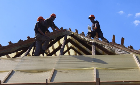 Глава области проверил в Мелитопольском районе реконструкцию амбулатории, которую готовят к сдаче