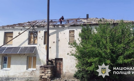 Ворожі обстріли Херсонщини: окупанти завдали ударів з артилерії та безпілотників