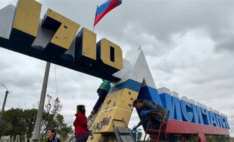 Набридло "щасливе" життя. В окупованому Лисичанську "злили" в соцмережу локацію казарми росіян