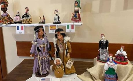 У Кременці відкрили виставку ляльок народів світу