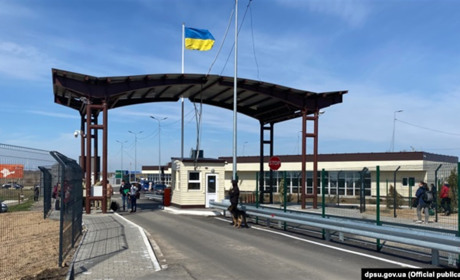 Крим закрили до 30 серпня