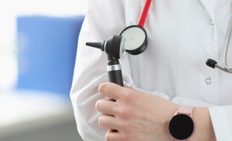 ЛОР: коли звертатися до отоларинголога та які послуги можна отримати