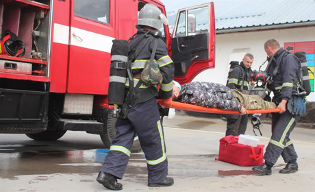 За три хвилини городоцькі рятувальники пожежу ліквідували