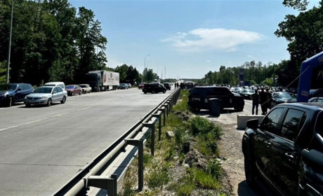 У незаконні автоперегони на трасі Київ-Чоп втрутилися поліцейські: що відомо