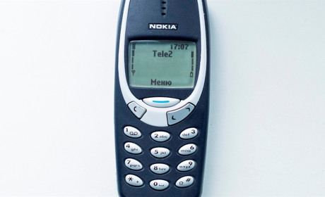 Я користують старим телефоном Nokia 3310, який випустили ще у 2000-му. Чому?