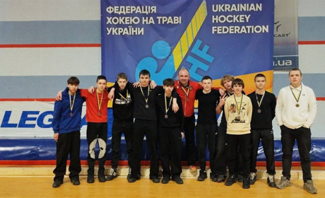 Хокеїсти КДЮСШ "Барса" вибороли "бронзу" на Чемпіонаті України в Ужгороді