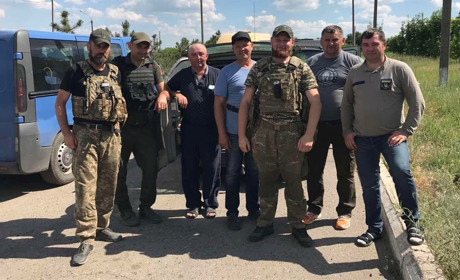 Волонтери з села Озеро продовжують підтримувати наших захисників
