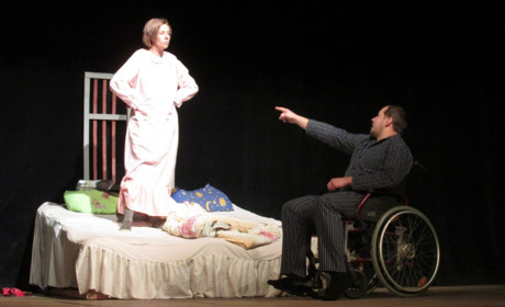 Первый украиноязычный спектакль театральной мастерской «АртМур» мелитопольцам понравился