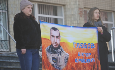 Йому назавжди 50: у Городку вшанували пам’ять захисника Віктора Глєбова