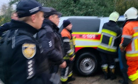 81-річний червоноградець пішов до лісу по гриби і заблукав. Знайшли його вранці наступного дня