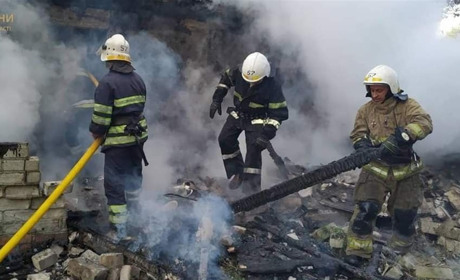 Під час ліквідації пожежі у Синельниківському районі виявлено тіло жінки