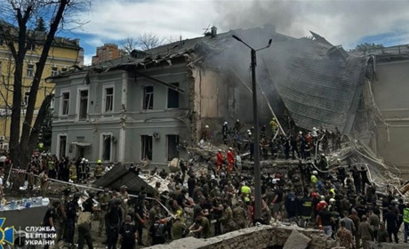 Російська ракета по «Охматдиту» «вразила саме ту ціль, на яку була запрограмована» – правоохоронці