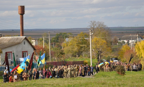 У Пробіжні попрощалися із загиблим інструктором військової справи, уродженцем села Бялуцьким Євгеном