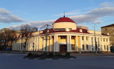 У Звягелі здається в оренду нерухомість: нежитлових приміщень у центрі міста