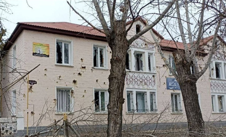 Нова Каховка: обстріли, перебої зі світлом і водою, життя у чергах