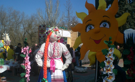 Масницю зустрінемо в масках