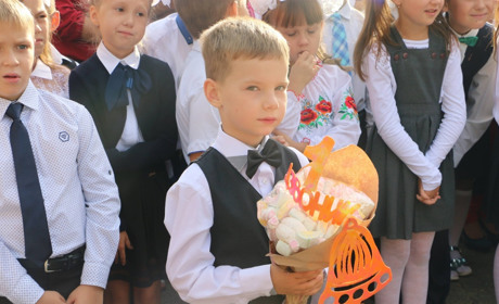 День знаний 2018: начался новый учебный год для школьников Попаснянщины