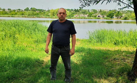 «Ніж сидіти за комп’ютерами та у телефонах, краще брати у руки вудку», - вважає Олександр Ковтуняк