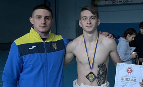 Южноукраїнські сумоїсти з Чемпіонату України привезли золото, срібло та бронзу