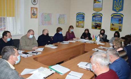 Збитковість комунальних підприємств Сватового і проблеми стічних вод: що ще вирішували на виконкомі