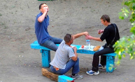 "Три щасливих дні". На окупованій Луганщині святкуватимуть "возз'єднання" з Росією