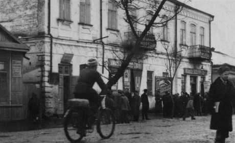 Новоград-Волинський на сторінках газети "Радянський патріот": 1946 та 1947 роки