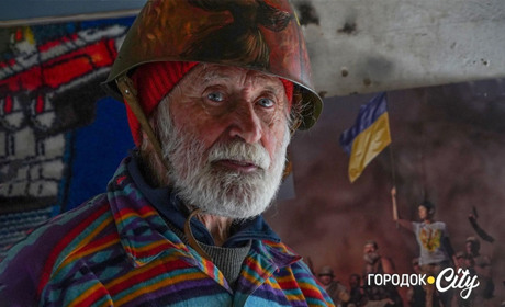 Переїхав з Києва до хутора на Сатанівеччині: історія 85-літнього дідуся, який створив місце пам’яті