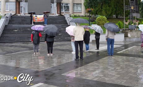 У Городку вшанували пам'ять загиблого захисника Валерія Шатурського