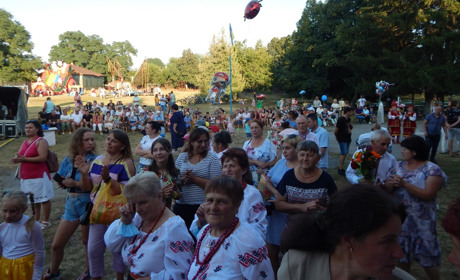 У Пристромах відгуляли День села. Допомогли надійні спонсори (ФОТО)