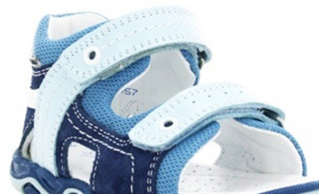 Недорогая детская ортопедическая обувь и стельки от Medilife.com.ua с доставкой по Киеву и Украине