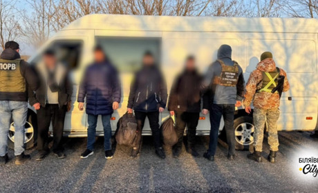 Пенсіонер з Одещини намагався вивезти у Придністров’я трьох ухилянтів (фото, відео)