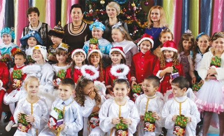 10 років тому. Пригадуємо новорічний ранок у Городоцькій початковій школі