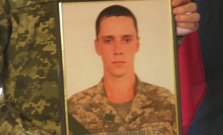 Готовясь в летчики, Женя Скоробогатько избавился от курения: в Терпенье попрощались с земляком