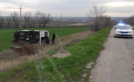 На пути в Мелитополь водитель маршрутки попал в аварию. Есть пострадавшие