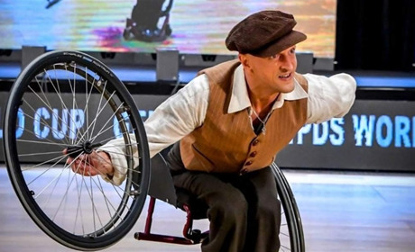 Танцюрист на візку з Нетішина Іван Сівак здобув три "золота" на Кубку світу