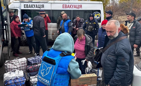 Гуманітарна місія "Проліска" допомагає евакуюватися мешканцям Куп’янщини