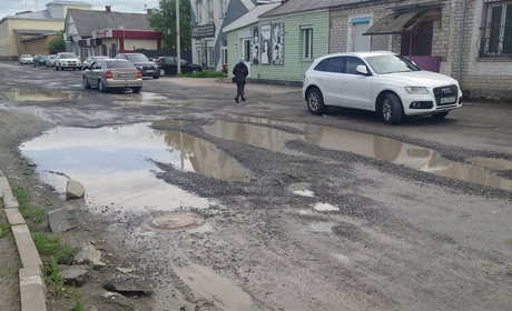 Ремонт вулиці Лесі Українки у Звягелі: огляд будівельного майданчика