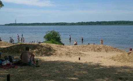 На пляжі Нової Каховки втонув хлопець (фото)