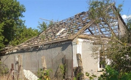 На Херсонщини армія рф завдала ударів по критичній та соціальній інфраструктурі, житлових кварталах