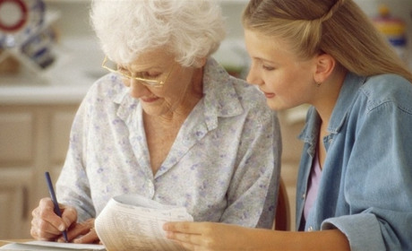 Що потрібно для Договору довічного утримання (догляду): інформує бюро правової допомоги